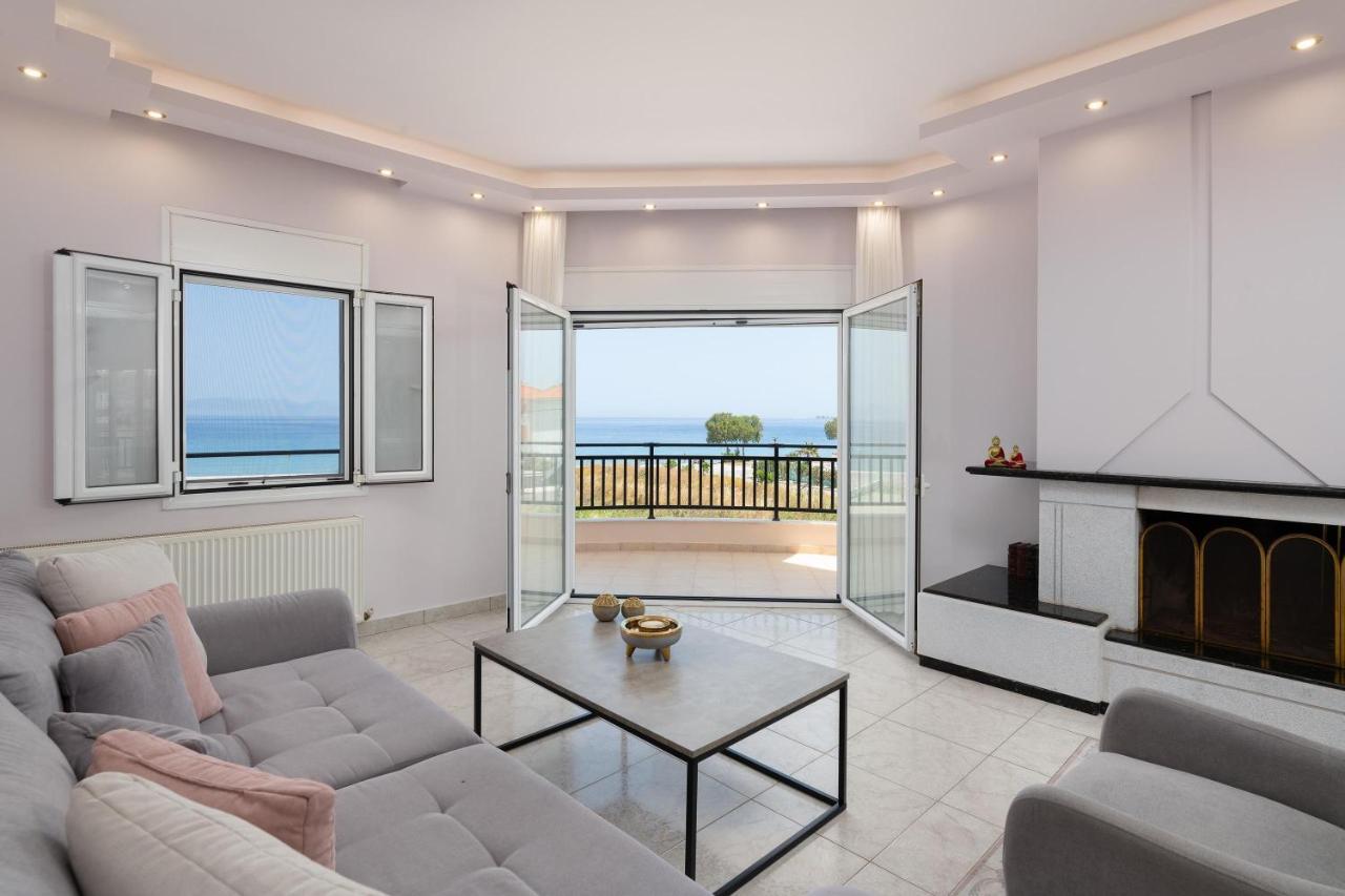 White&Blue Luxury Suites Jaliszósz Kültér fotó
