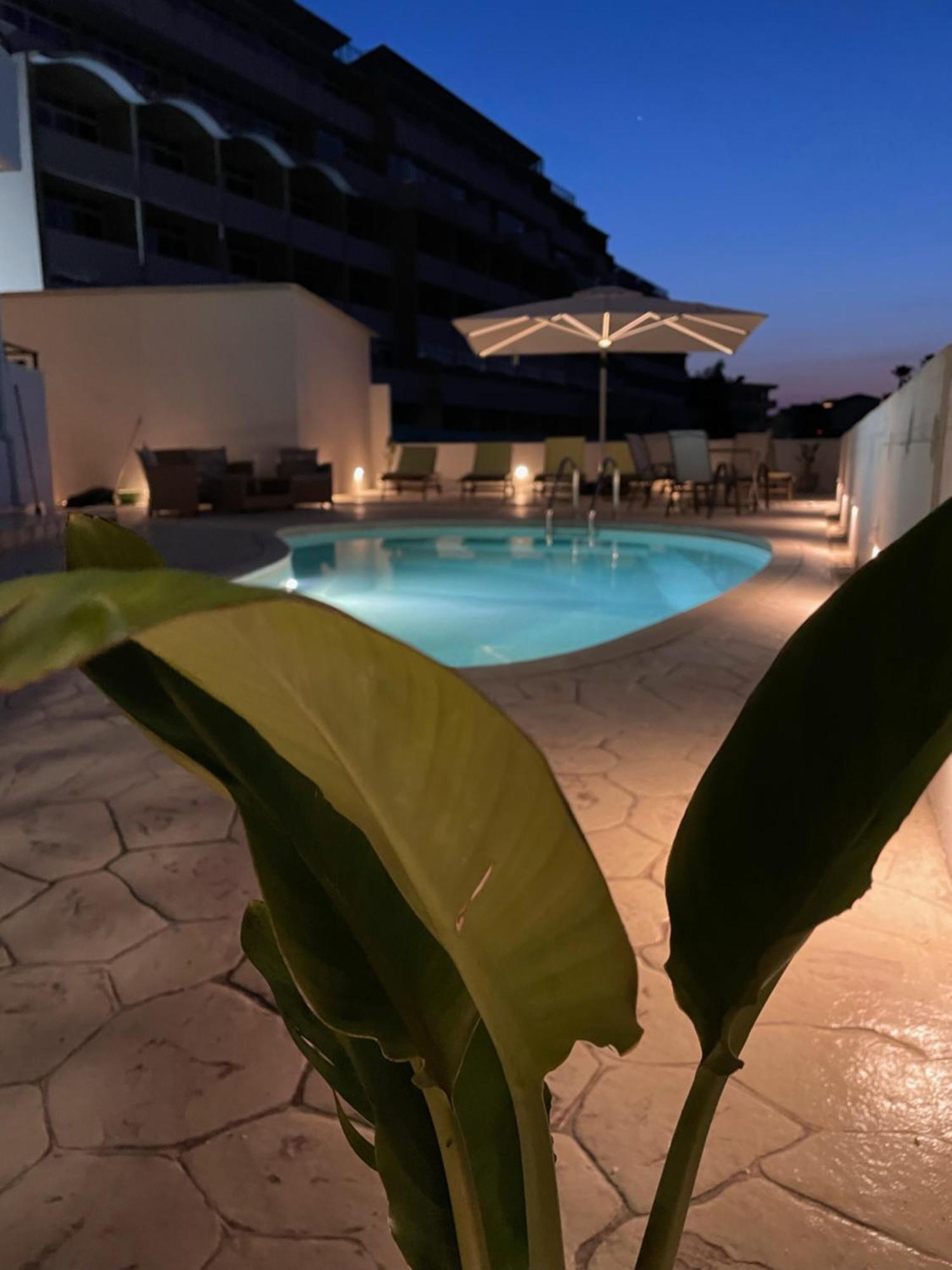White&Blue Luxury Suites Jaliszósz Kültér fotó