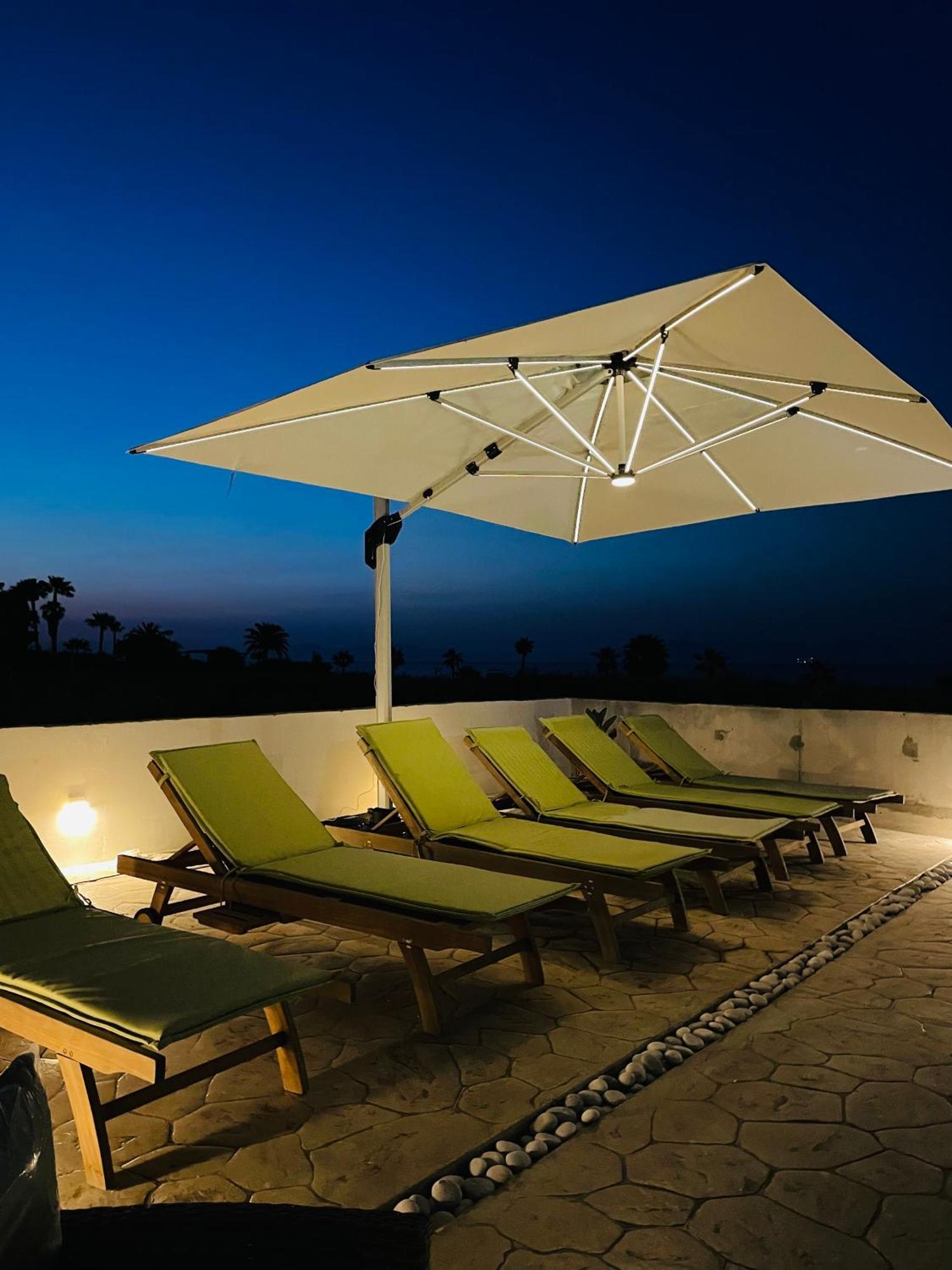White&Blue Luxury Suites Jaliszósz Kültér fotó
