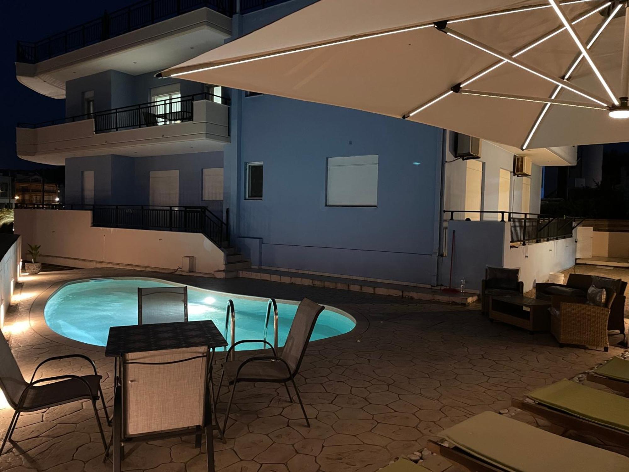 White&Blue Luxury Suites Jaliszósz Kültér fotó